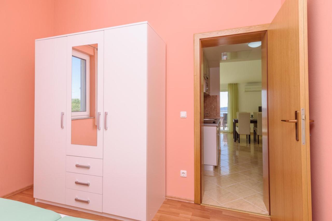 Apartmani Emil Trogir Luaran gambar