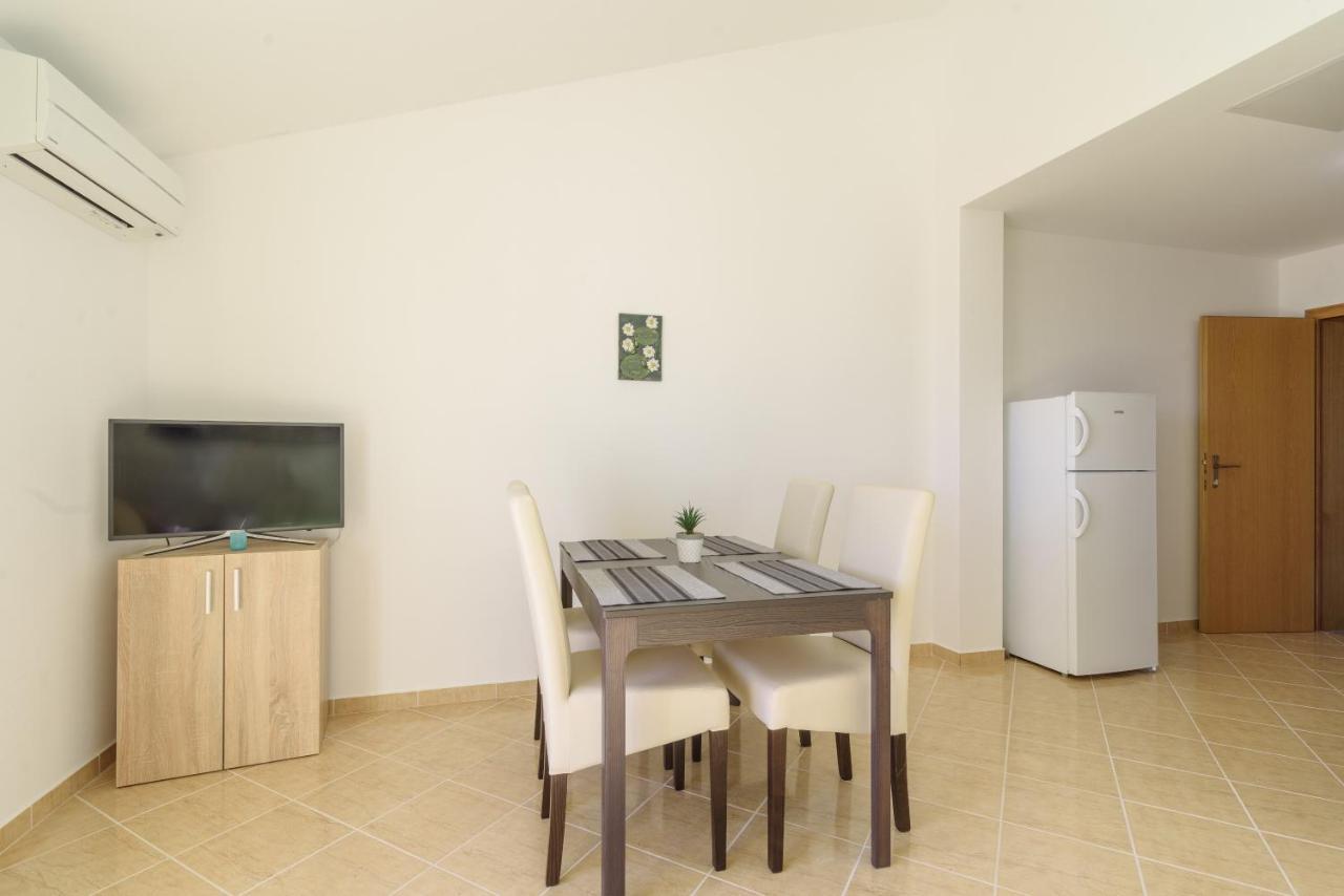Apartmani Emil Trogir Luaran gambar